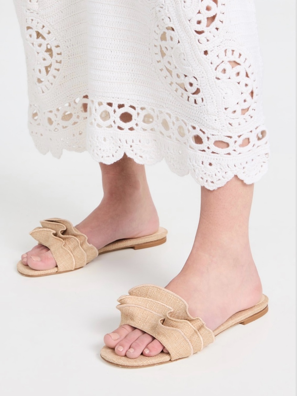 NEW IN BOX Larroude Ivy Ruffle Sandals 7.5 - Picture 2 of 5